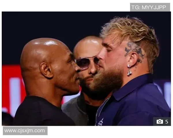 泰森与小罗伊琼斯精彩对决直播全程回顾及精彩瞬间分享